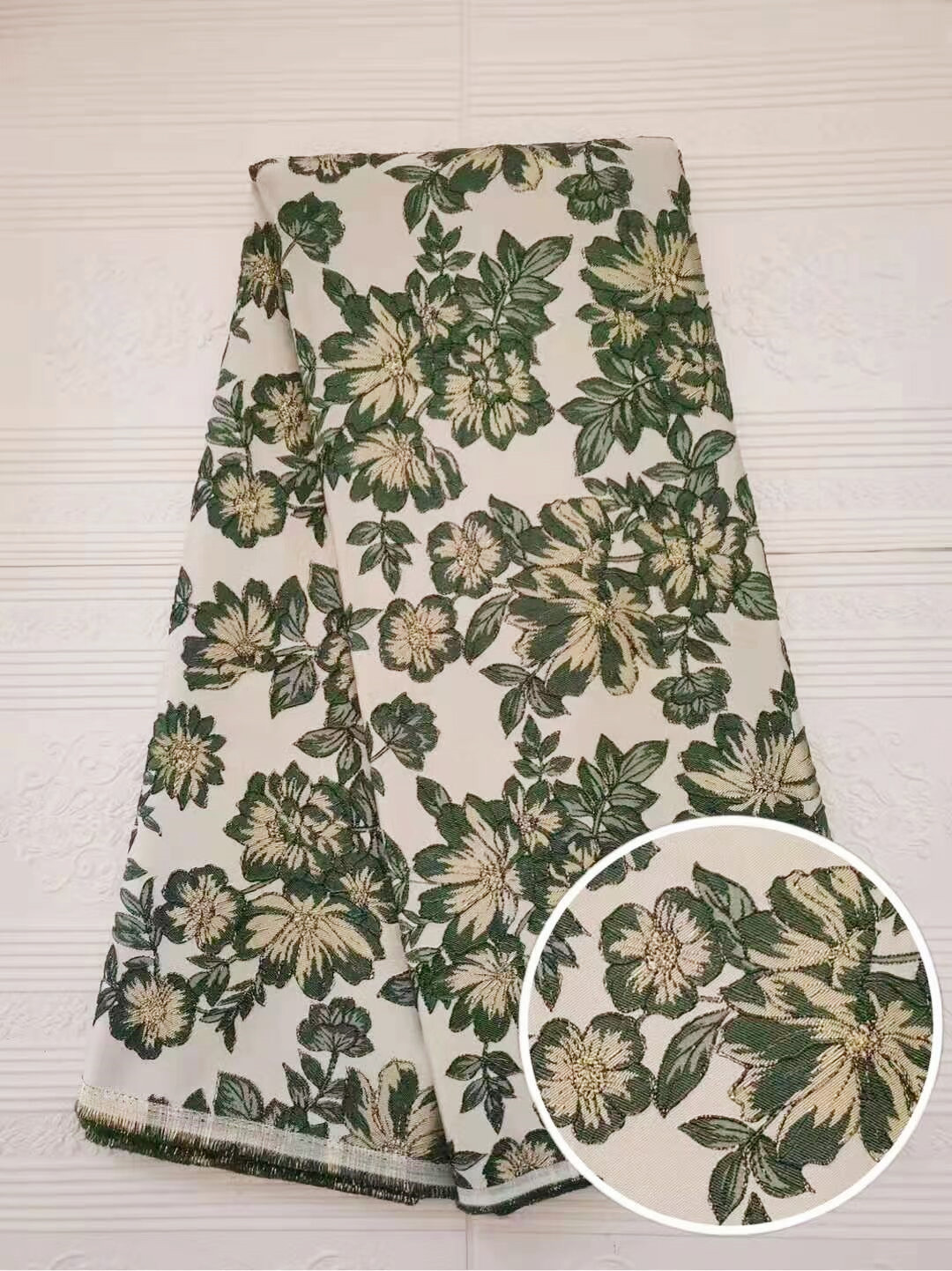 

5Yards/Lot Beuatiful White Velveteen Lace Fabric African Soft Velvet Material Green Flower Style For Dressing JL9