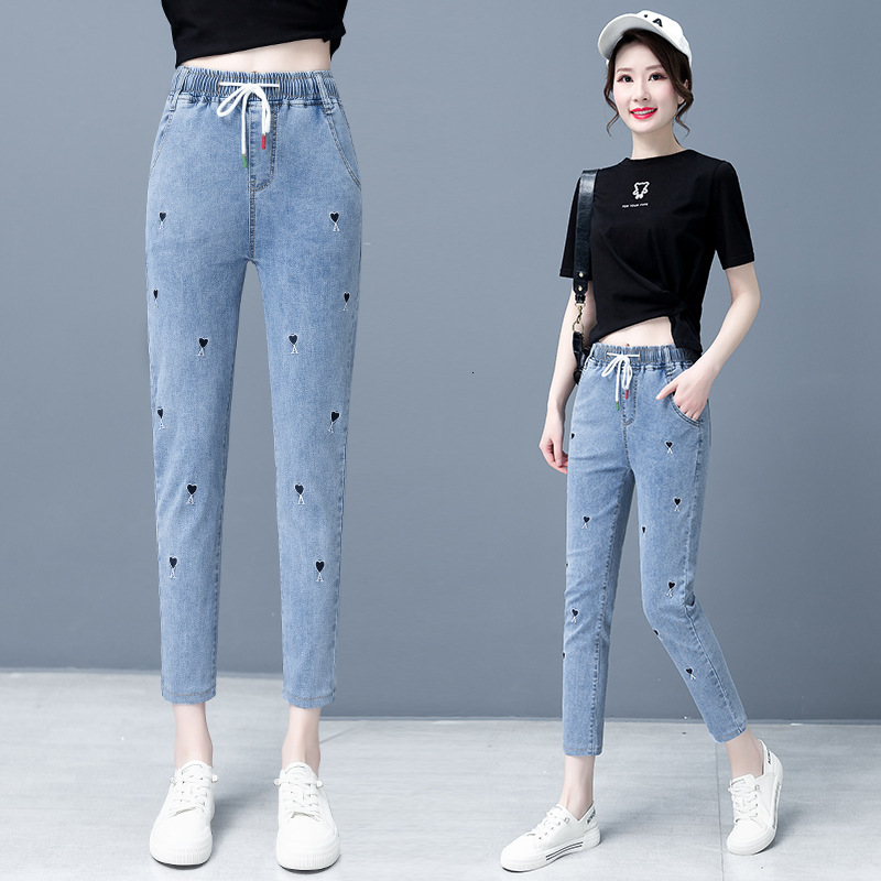 

Women's jeans Gh8896 Large Jeans 2021 Summer New Slim Waist Quarter Embroidered Leggings, Light blue