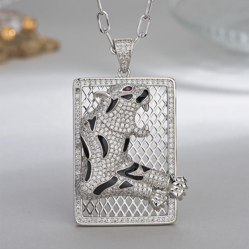 

Pendant Necklaces Green Eyes Full Diamond Leopard Men's Three-dimensional Beauty Head Necklace Luxury Female Long Cha, Silver