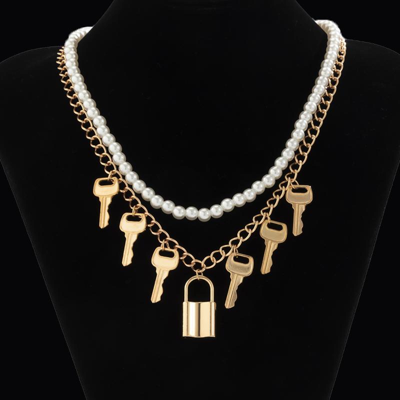 

Pendant Necklaces KunJoe Hip Hop Punk Lock Key Necklace For Men Women Baroque Pearl Choker Male Gothic Jewlery Gift Accessories
