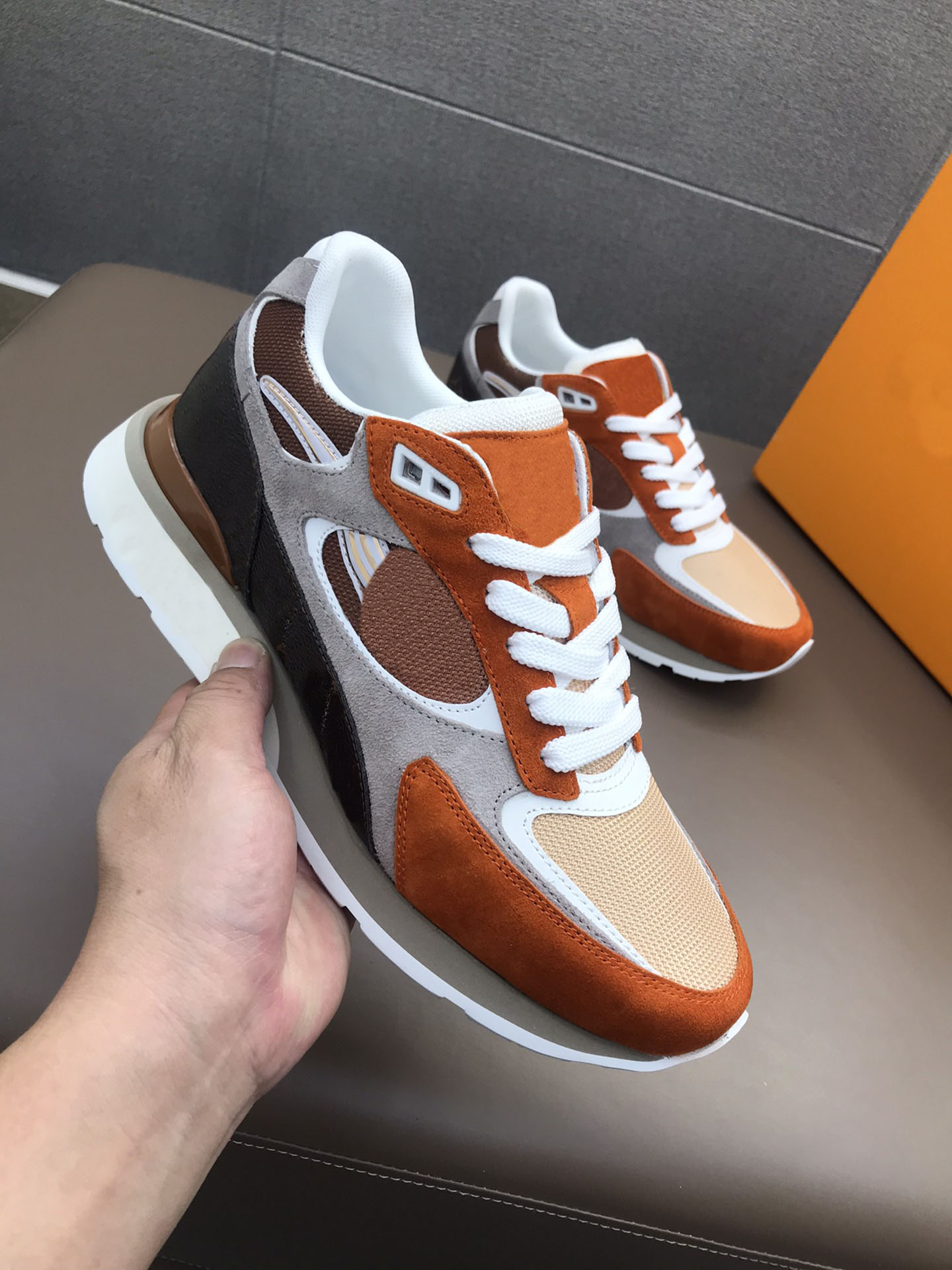 

2021 RUN AWAY CHARLIE luxurious designer shoes Calfskin canvas Top quality Casual men, Black