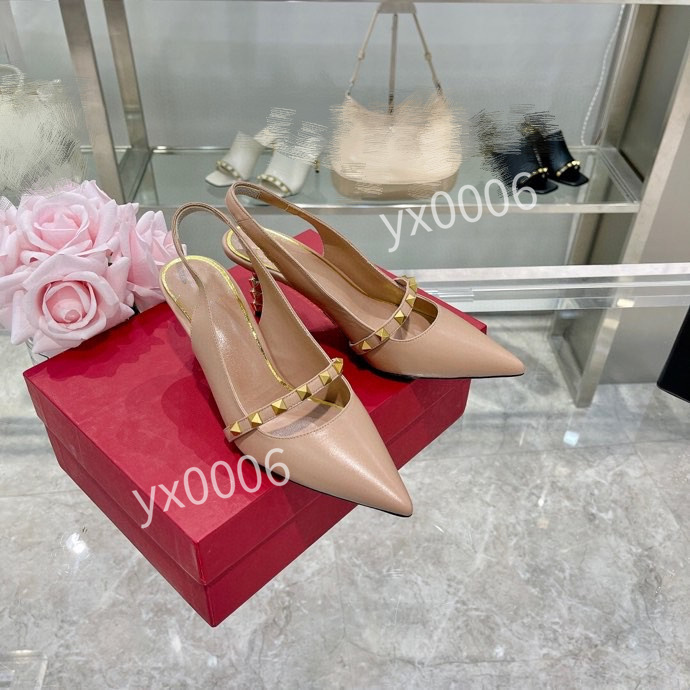 

2021 Fashion Tread Slick canvas sneaker Arrivals Platform shoes High triple black white royal pale pink red women casual chaussu yh211123, Choose the color