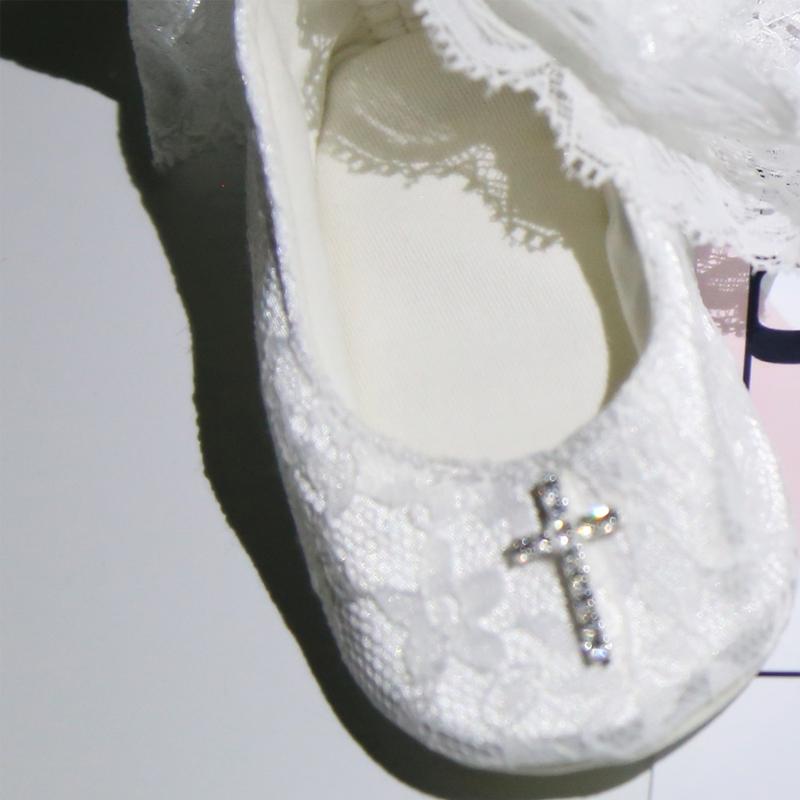 

First Walkers Custom Born Baby Shoes Infant White Lace Riband Slip-On Lovely Classic Cross Decor Comfortable