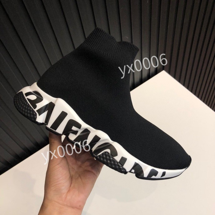 

2021 Fashion Red Bottom Casual 35-41 Shoes Studded Spikes Mens Womens Solid Color Real Leather Elk Skin Trainers Outdoor Party Summer Spring Sneaker cx201004, Choose the color