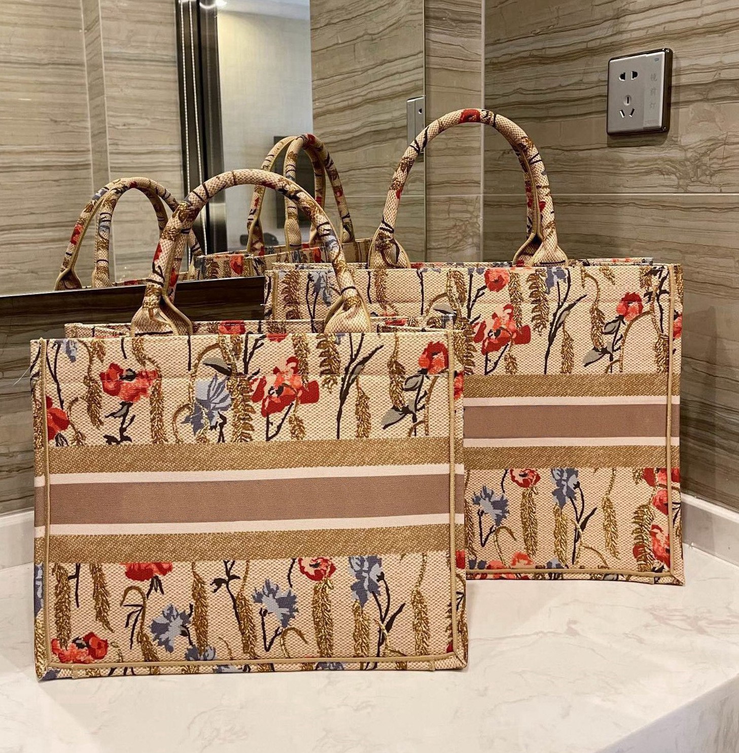 

Top Quality Luxury Designers bag purses women crossbody handbags flower shoulder bags messenger wallet totes-D2399, Red;black