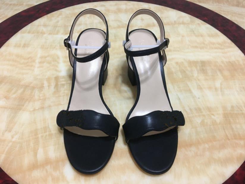 

Fashion week women retro block heels Marmont embellished leather sandals open toe Sandallias hardware decoration heels sandals, Black