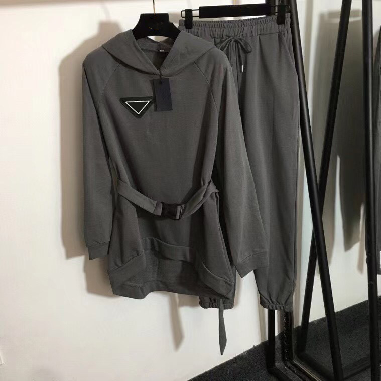 

pink color womens Sports set two Piece Pants Safety waist button triangular standard long sleeved hat hoodie + rope loosening waists and