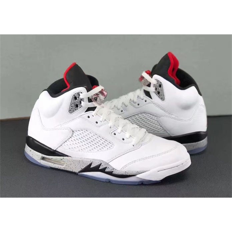 

New Arrival Men 5 White Cement Athletic Shoes 136027-104 5s Fashion High Quality mens Sport Training Sneakers With Box