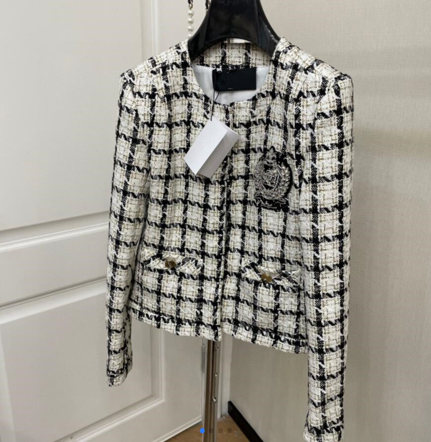 

girl retro plaid coat loose allmatch badge top womens jackets 908, Customize