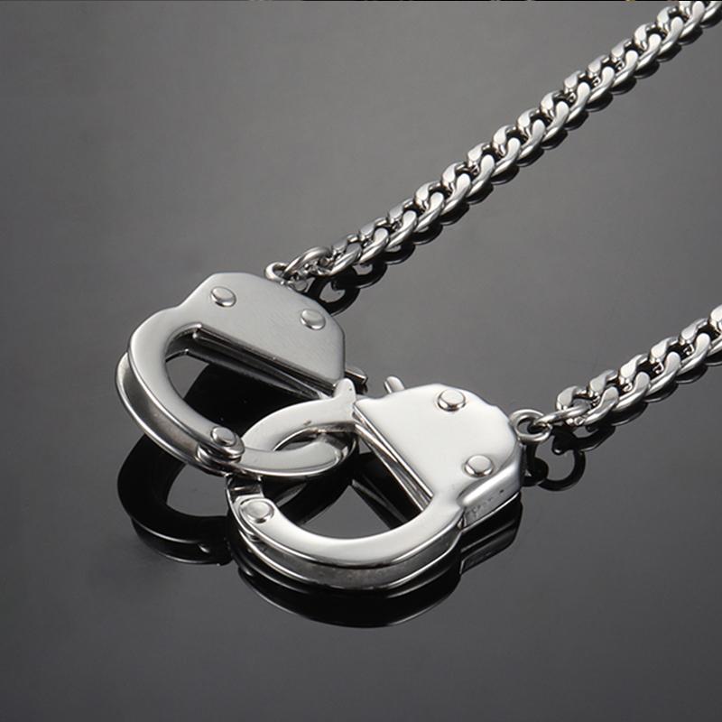 

Pendant Necklaces Chian Handcuffs Necklace Mens Stainless Steel Long Gifts For Male Accessories Personality Hip Hop Rock Wholesale
