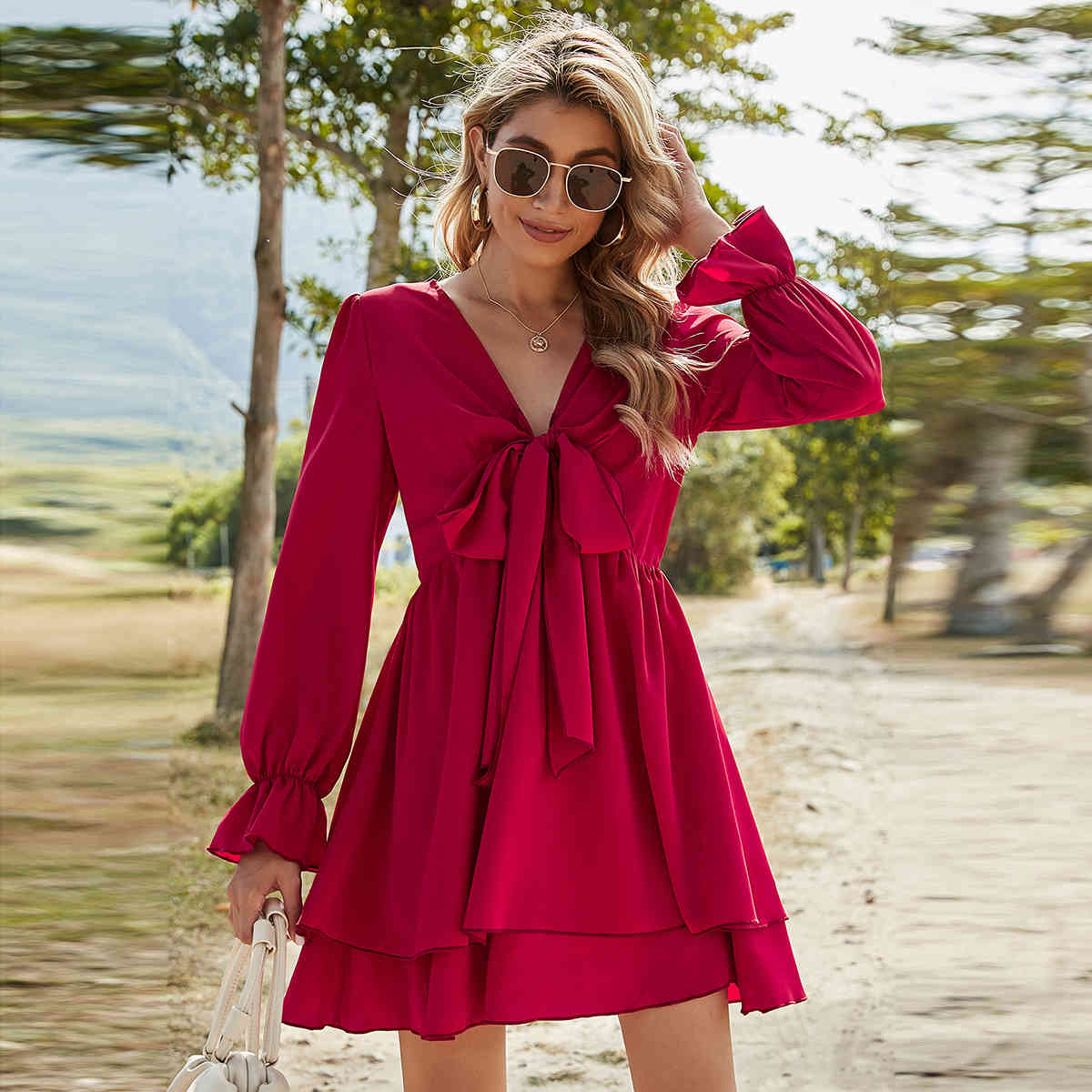 

Spring Polyester A-Line V-Neck Red Solid Bow Casual Women's Dress 210524