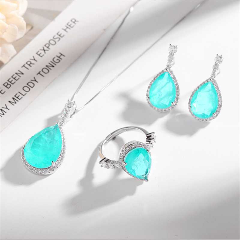 

Pendant Necklaces 2021 Summer Korean Lovely Fashion Jewelry Elegant Women Copper Ocean Blue Crack Waterdrop Chain Necklace