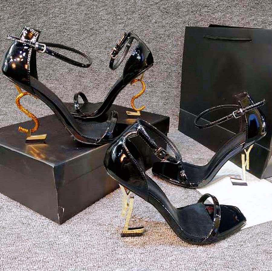 

Classics Women shoes heels Sandals fashion Beach Thick bottom Dress Shoe Alphabet lady Sandal Leather High heel lides By home011 08, Box