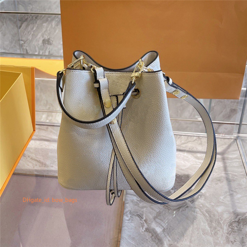 

2021 SS Lady Fashion Drawstring Handbags Shoulder Cross Open bag String Long Plain Fresh Practical Casual Interior Compartment Women Popular Designers Bags, Style x
