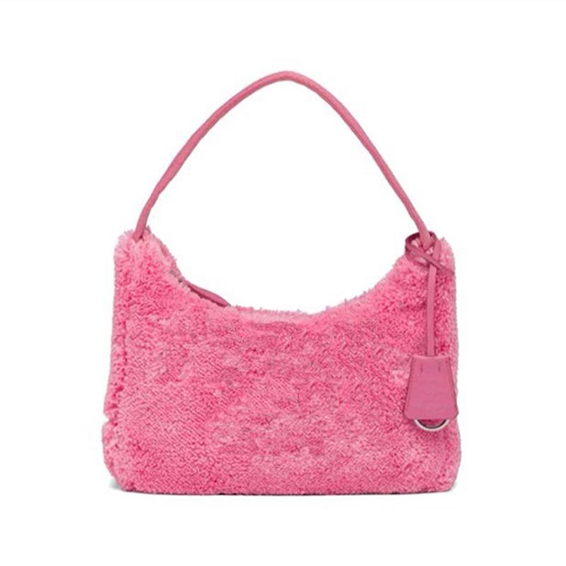 2021 Dernières dames Sac à bandoulière en peluche Créateurs de mode Luxurys Automne et hiver Sac à main Tout-match Couleur Pure Simple Bourse