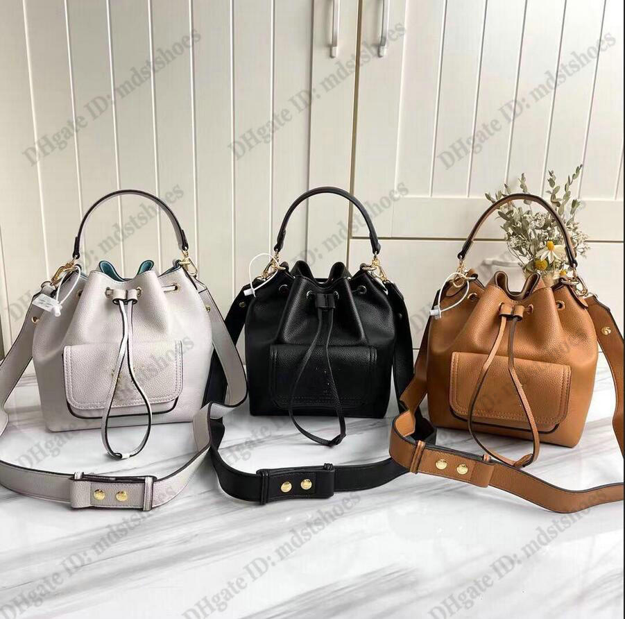 

Drawstring Lockme Leather Bucket Shoulder Bag Luxurys Designer Crossbody Aged Gold-color Hardware Turn Lock Duffle Handle Bags Handbag M57687