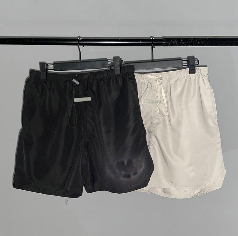 

2021 Fashion Summer USA 3M Reflective Nylon Shorts Women Men High Street Middle Pants Jogging Shorts, Black