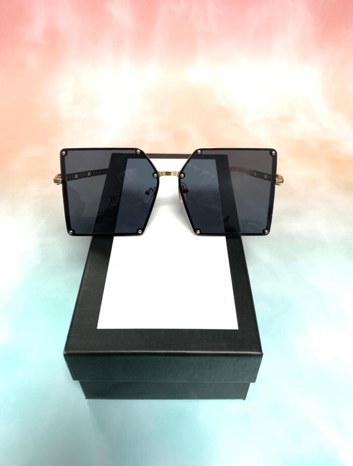 

Fashion Sunglasses For Men Women Beach Outdoor Riding Polarized UV400 come in 6 color options square sun glasses frame with box