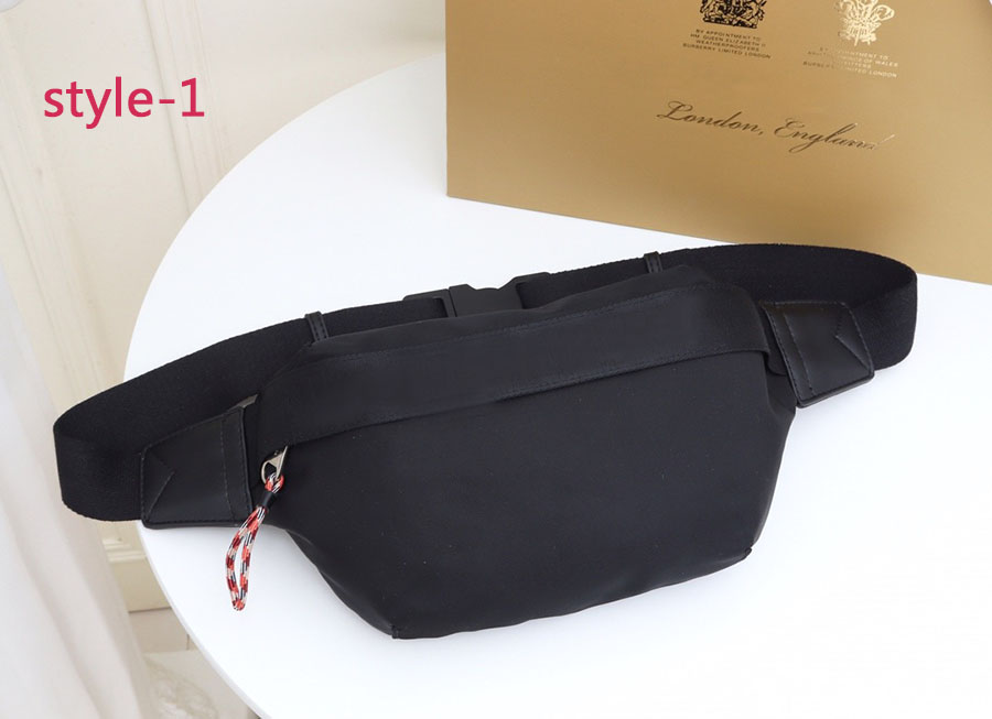 

Classic Brand Women Fashion Waist Bag Men Luxurys Unisex Chest Messenger Shoulder Semicircle Handbag Genuine Leather Cross Bodybag