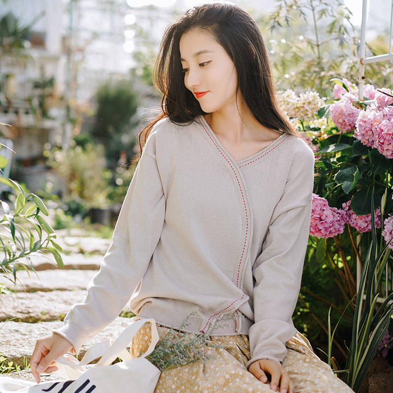 

Johnature Women Pullover Japan Style Sweaters Soft Loose V-Neck Long Sleeve Autumn Female Knitted Cotton Sweet Sweaters 210521, Blue