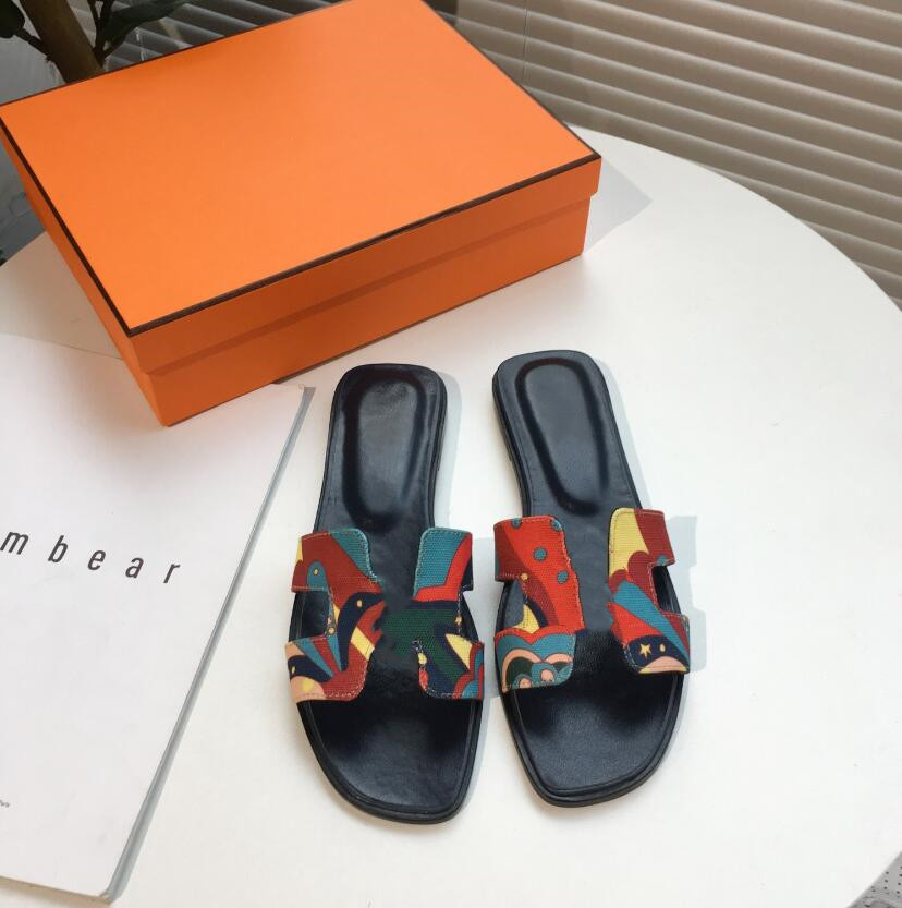 

Classics Woman shoes High Quality slipper Leather Flat herme Sandals Fashion Slides Slide Rubber Ladies Beach Women Slippers shoes, Box