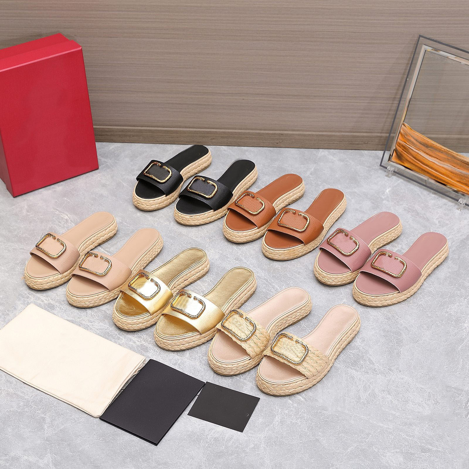 

V SIGNATURE SLIDE SANDAL GRAINY COWHIDE Designer luxury women Straw woven outdoor shoes01, Color 5