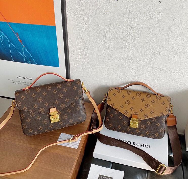 

[In stock] Designers Women Handbag Messenger Bags Leather Embossing POCHETTE Elegant Shoulder Bag Crossbody Shopping Tote Wallets, As photo