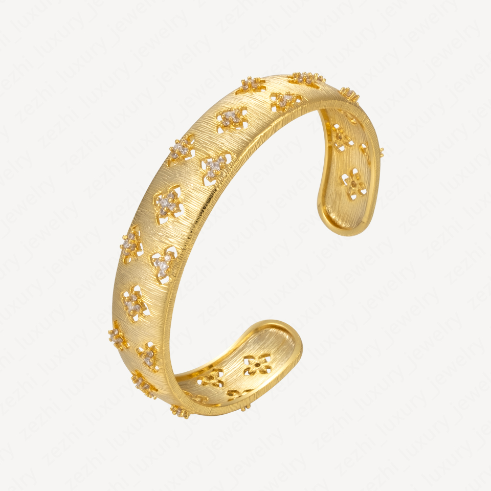 Flowers Classic Fashion Cuff Bracelet 18k Gold Plated Diamond Bracelets Charm Bangle Ice Up Bangles Christmas Gift Accessories With Jewelry Pouch-image-739955076