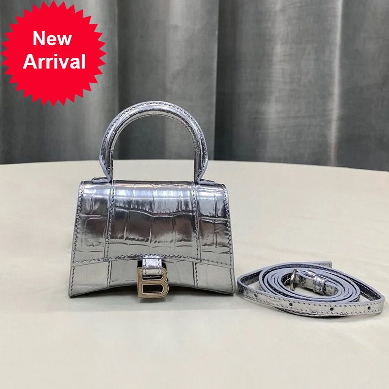 

2021 Early Spring New Women's Leather Fashion b Button Hourglass Cowhide Mini Portable Diagonal Bag