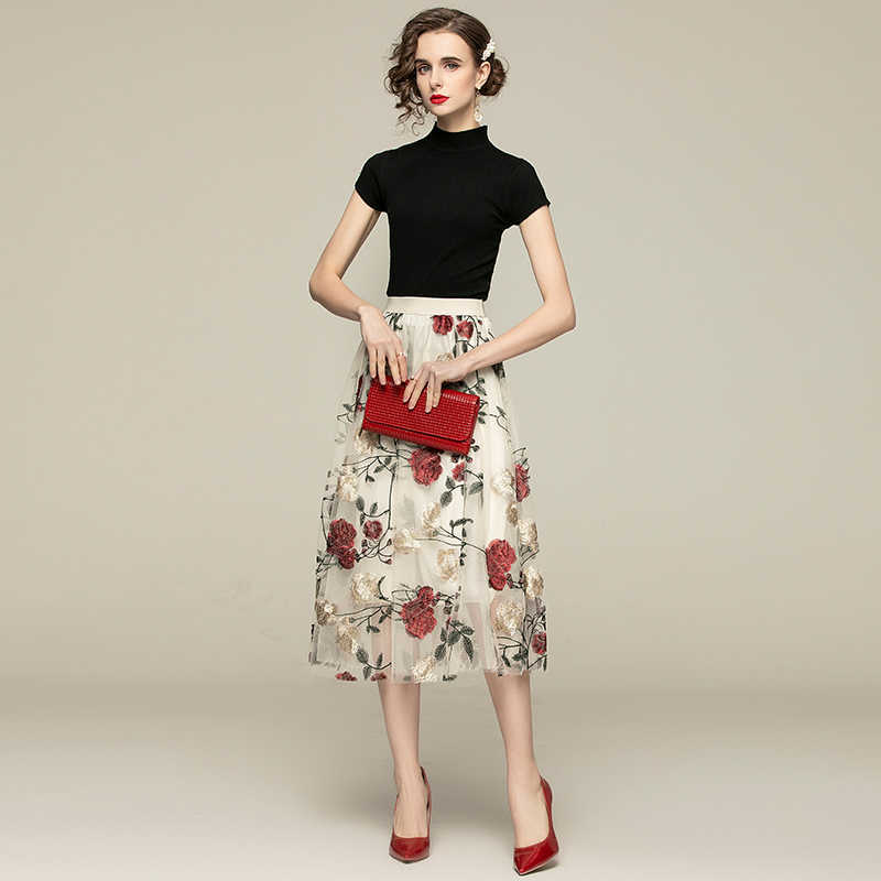 

Women Summer Designer Elegant Wedding Party Robe Two Piece Set Sexy Mesh Floral Embroidery Skirt And Knitted Top Female Suit 210525, Beige