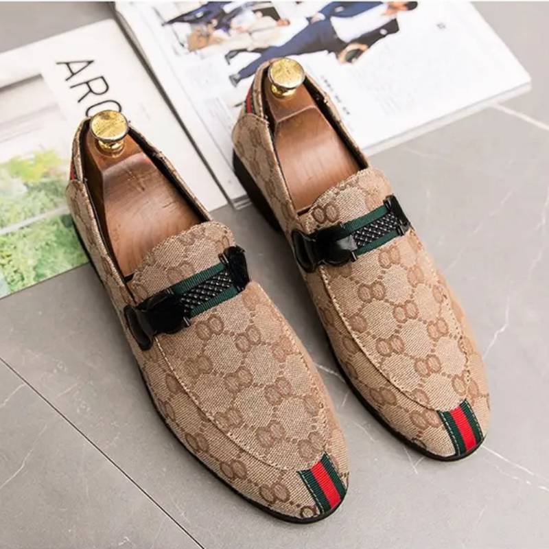 

Comfortable Printed Men Business Casual Shoes, One Step on The Classic Luffy Daily Low Heel Round Head British Style DH149, Yellow