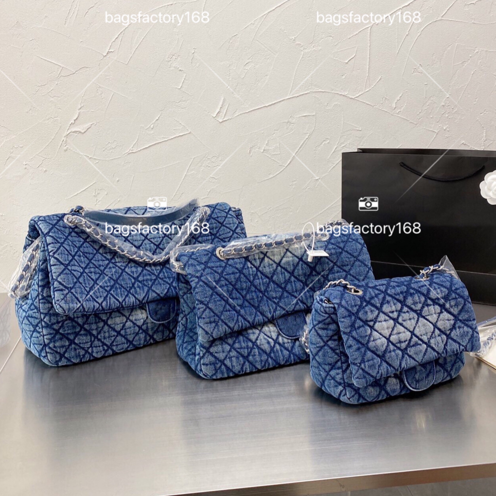 

Luxury Classic Design Vintage Denim Tie-dyed One-shoulder Bag Chain With Rhomboid Pattern Postman Package Distressed Alphabet Handbag High Q