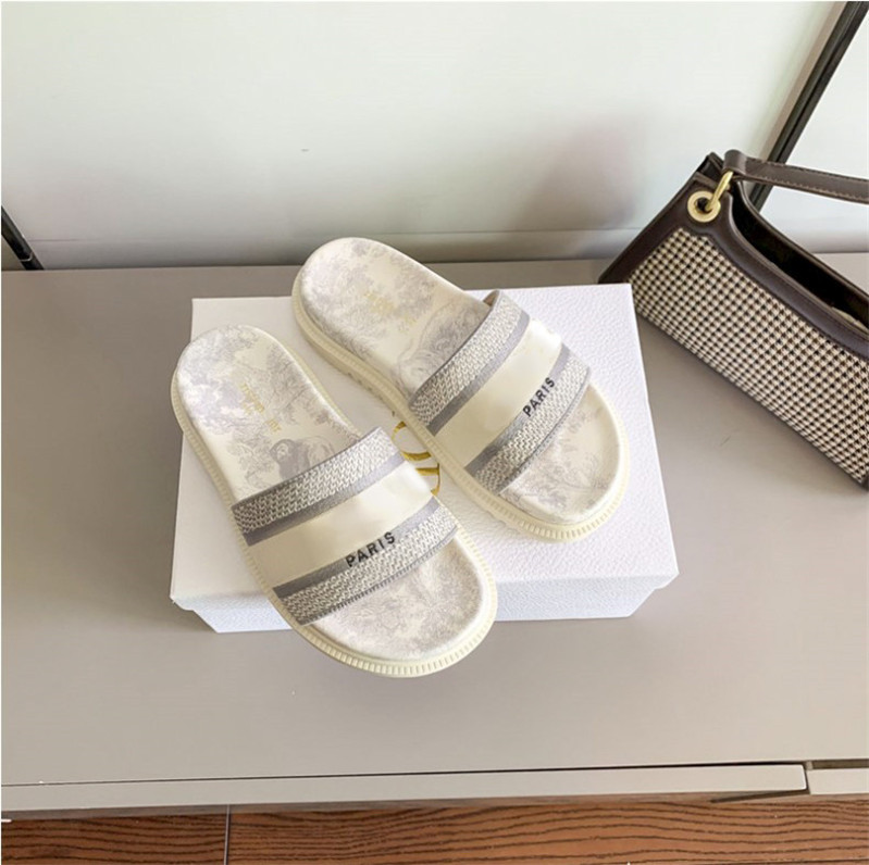 

Dway Slide Embroidered Cotton Slipper Women Printed Sandals Chunky Bottom Toile de Jouy Reverse motif Flip Flops Outdoor Beach Shoe Multicolor, Multi