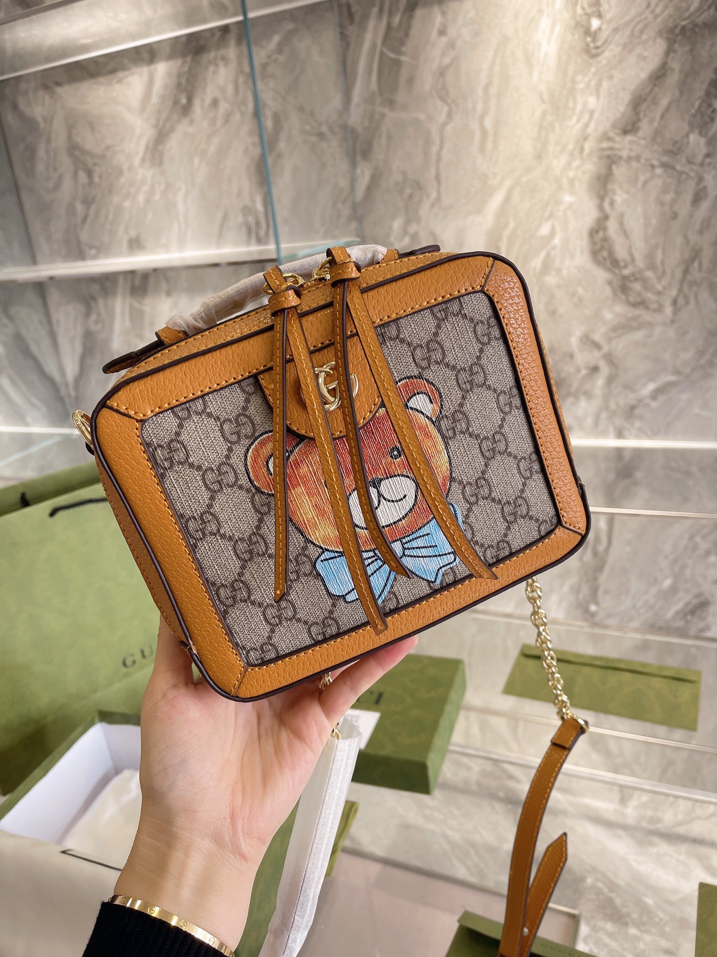 

2021 Luxurys Designers Women fashion handbags Shoulder bag Messenger handbag bear pattern men women Square wallet purse NO23654, Red;black