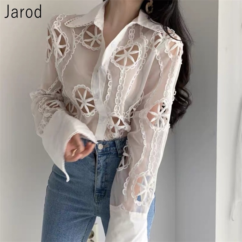 

Sexy Hollow Out Lace Embroidery Shirt Top Elegant Turn Down Collar Femme See Through Long Sleeve Women Chic Blouses 210519, White