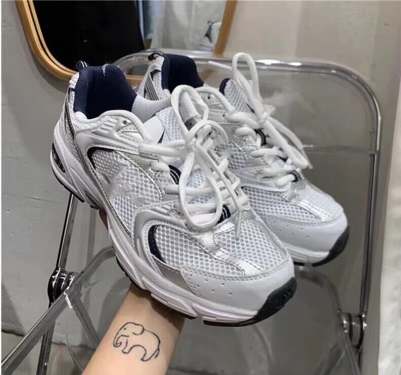 

Brand Men Casual New Cool Balance Running Couple Sports Shoes Men and Women Cross-country Running Shoes Size 35-44