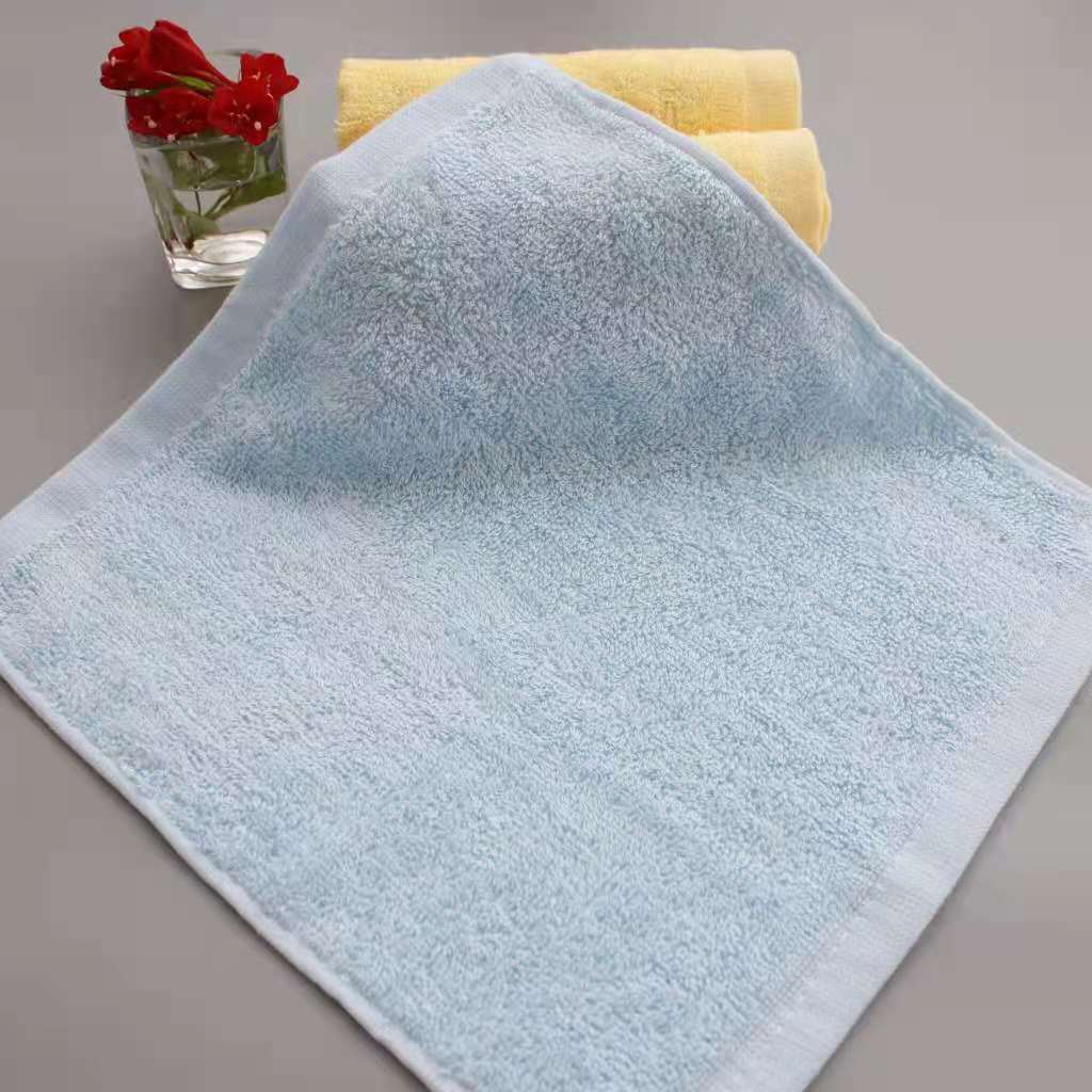 

The saliva towel, Light yellow