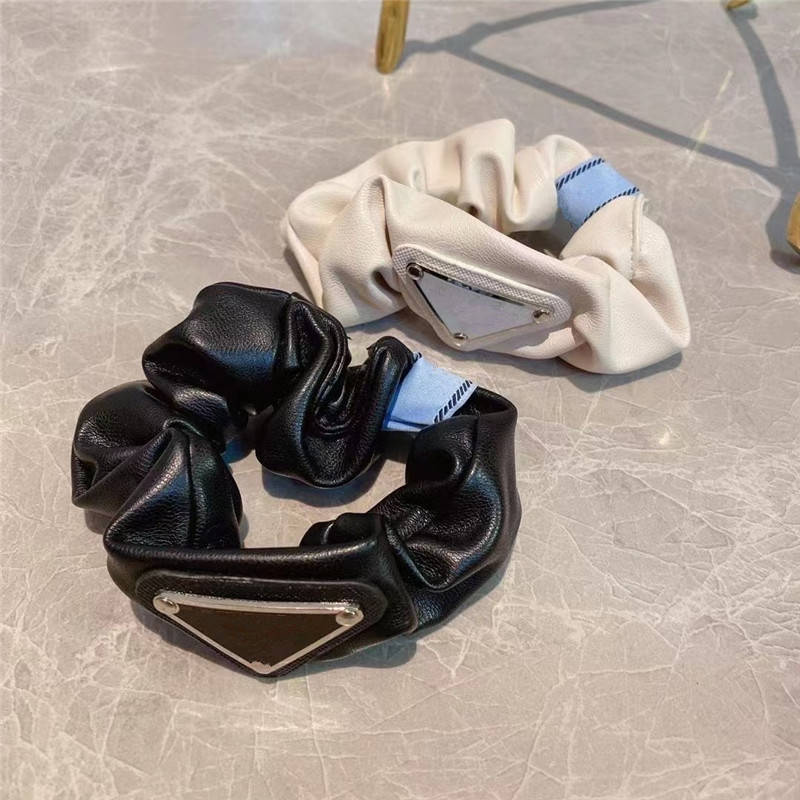 

Women Designer Hair Bands Fashion Lady Girls Scrunchy Ring Large Intestine Shape Elastic Headbands Teenager Ponytail Holder Rope Accessories