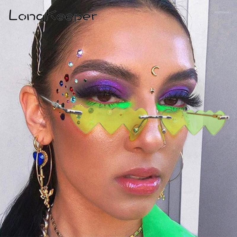 

Sunglasses 2021 Small Rimless Women Fashion Brand Designer Heart Shaped Sun Glasses Female Cute Party Shades Oculos UV400