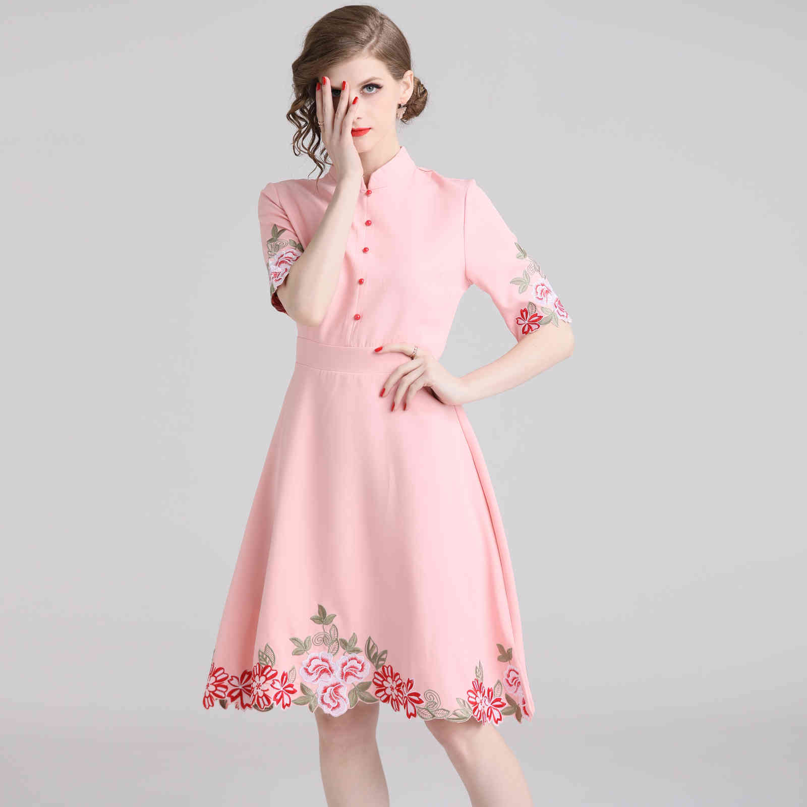 

High Quality Summer Dress Women's Floral Embroidery Pink Short Sleeve Party Fashion Casual Vestidos 210520, Photo color