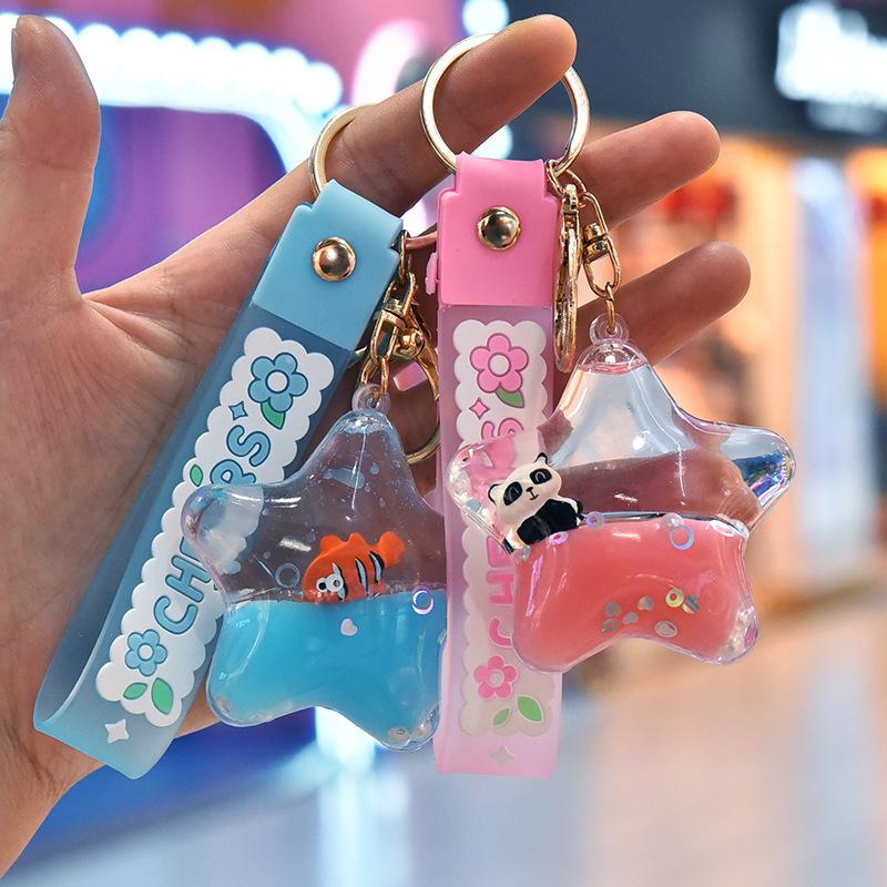 

Keychains Creative Quicksand Clownfish Keychain Acrylic Oiled Star Bag Pendant Keyring Floating Panda Doll Key Chain For Women Couple
