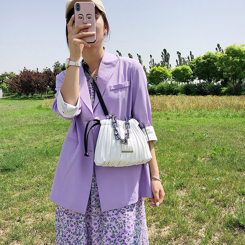 

Crossbody Bags Metal Chain Small PU Leather Drawstring Bucket For Women 2020 Folds Design Shoulder Handbags Cross Body, Black