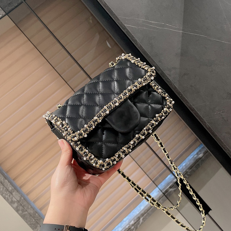 

Ladies Classic Mini Flap Womens Crossbody Bags Luxury Designer Quilted Brave Pearl Fashion Trends Genuine Leather Gold Metal Hardware Chain Handbags 17*13CM, Box