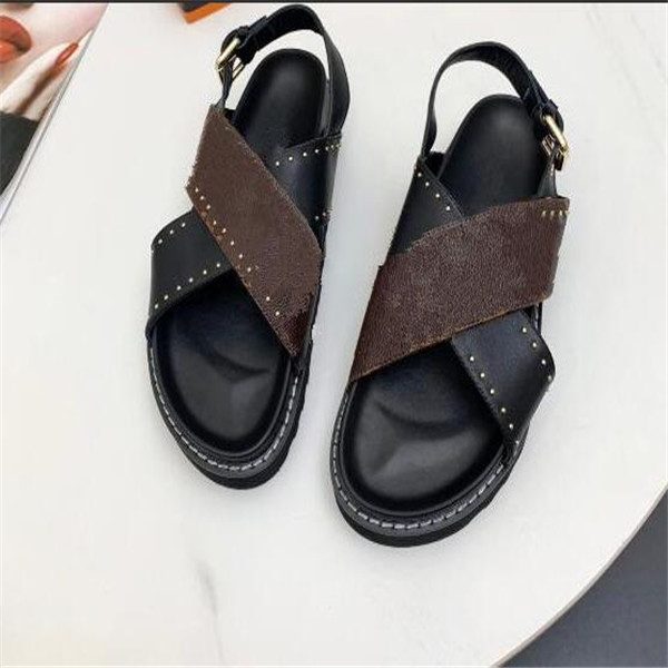 

Fashion-Women Men Sandal Luxury Designer Casual shoes Lady Gentlemen Colorful Canvas Letter Anatomic Leather slide 4 style Model, Contact me for more photos