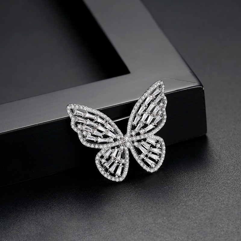 Fashion personality unique creativity soul Butterfly Brooch women&#039;s Brooch accessories party wedding can wear-image-707165113