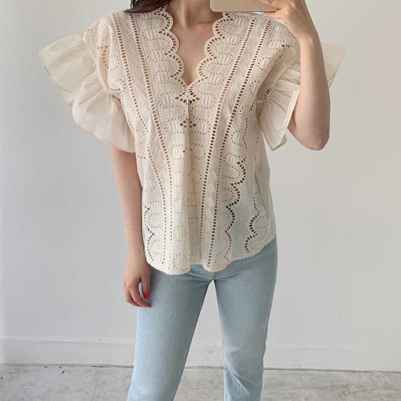 

Summer White Blouse Korea V-neck Sexy Casual Shirt Hollow Out Embroidery V-neck Shirt Woman Fashion Clothing 14192 210527