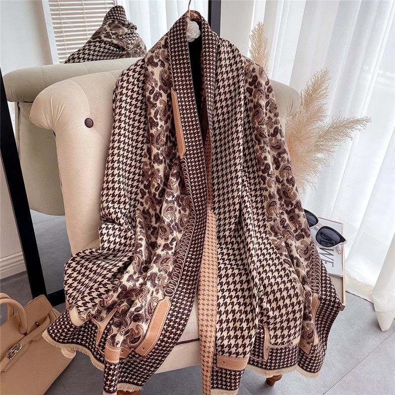 

Scarves Double-sided Plaid Scarf Cashew Flower Warm Shawl