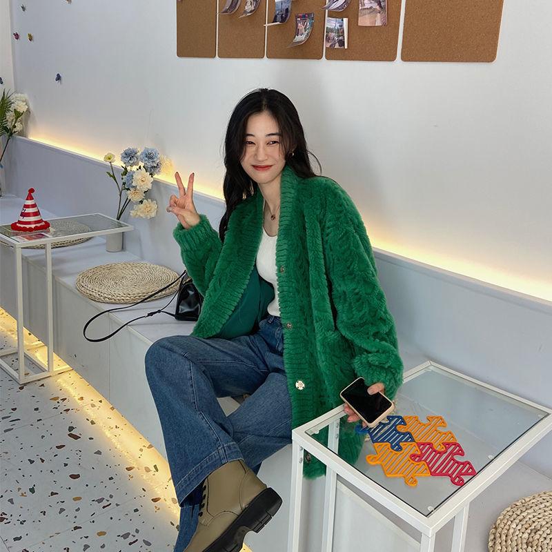 

Women's Fur & Faux 2022 Women Winter Fashion Genuine Wool Warm Jackets Female Short Sheep Shearing Coats Ladies V-neck Loose Outwear S180, Black