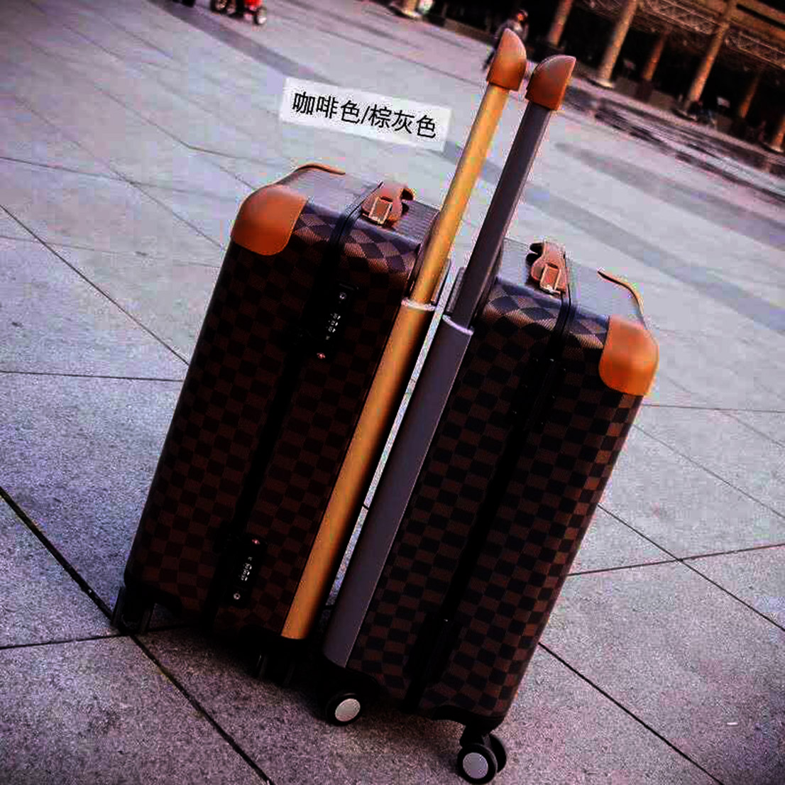 

Business luggage wide pull box aluminum frame air pull box men custom factory wholesale designer Duffel Bags Classic Customer order pattern describe RIP Steve Jobs