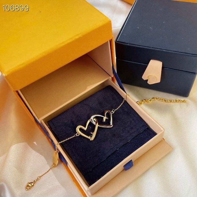 

Vintage Fall In Love Heart Bracelet Copper Hollow Logo Double Charm For Women Fashion Brand Designer Jewelry A Box